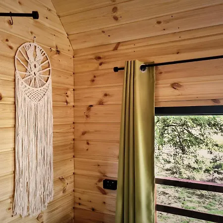 Tree Vill Hotel Goledzinow Exterior photo