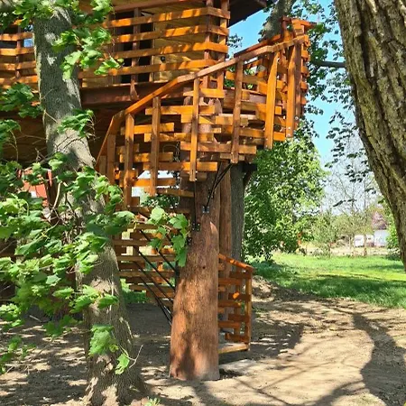 Tree Vill Hotel Goledzinow Exterior photo